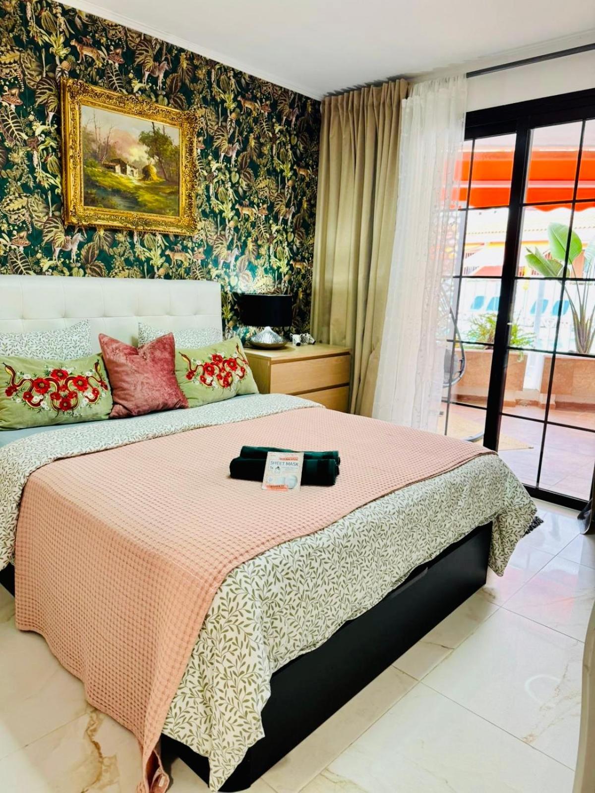Apartment With Terrace And Pool, Los Cristianos Los Cristianos (Tenerife) Exterior foto
